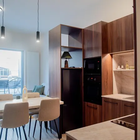 Naiti Deluxe Cassovar With Aircon And Terrace Košice